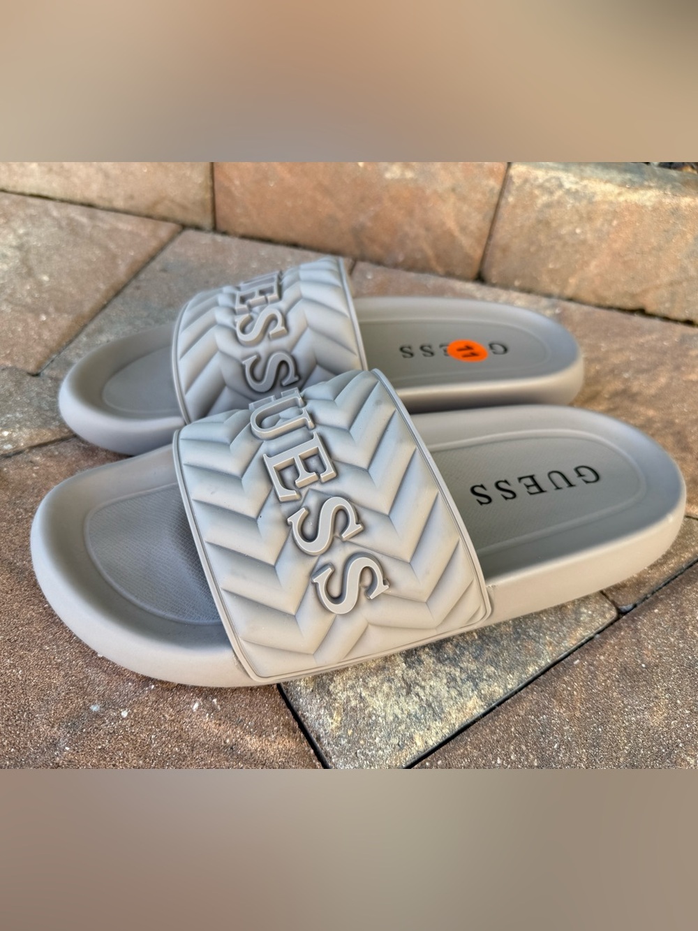 GUESS Men's Moliano Slide Sandals Taupe Gray Zigzag Logo Size 11 US NWB